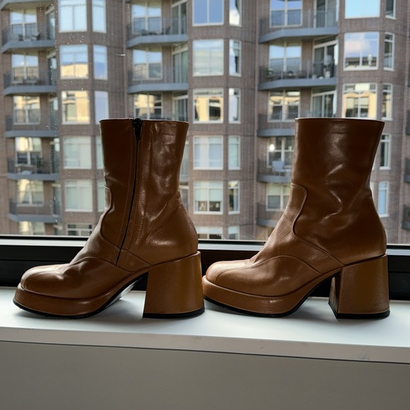 Steve Madden Bernadette Leather Boot - Picture 4 of 4